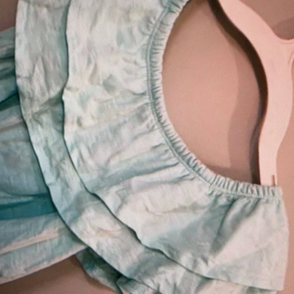 Designed bat waist tightening ruffle shoulder blouse